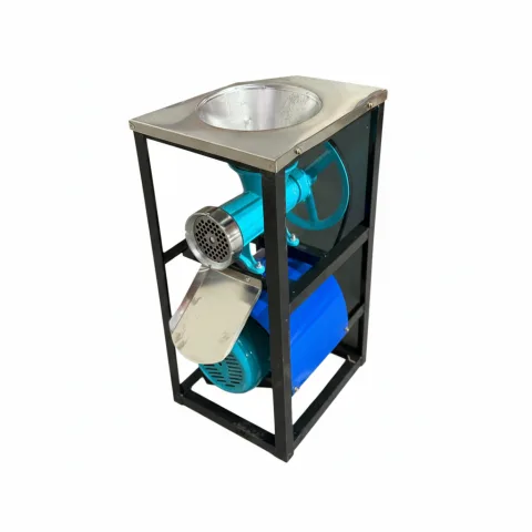 Masina de tocat carne Broman din fonta, cu motor si blat, 3000MWM+
